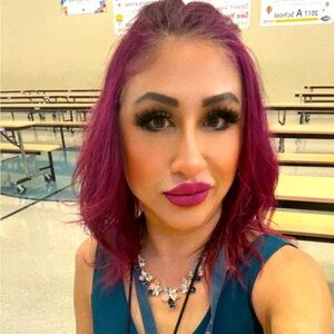 Meet your Posher, Lorena